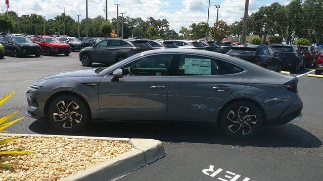 new 2025 Hyundai Sonata car, priced at $28,684