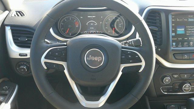 used 2018 Jeep Cherokee car, priced at $17,500