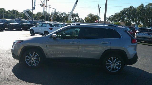 used 2018 Jeep Cherokee car, priced at $17,500