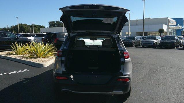 used 2018 Jeep Cherokee car, priced at $17,500