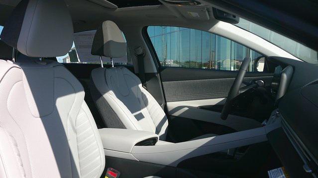 new 2025 Hyundai Elantra car, priced at $27,873