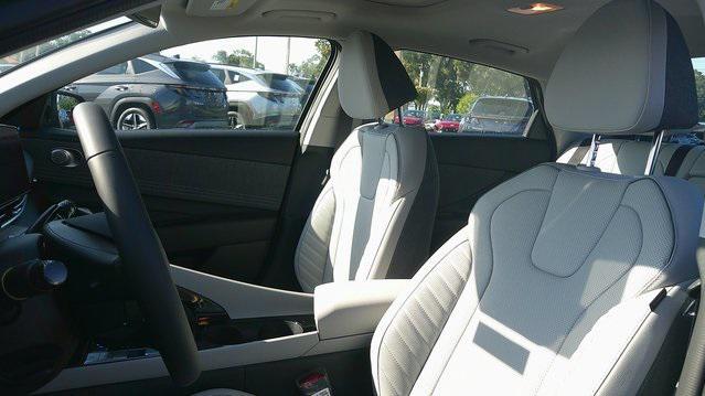 new 2025 Hyundai Elantra car, priced at $27,873