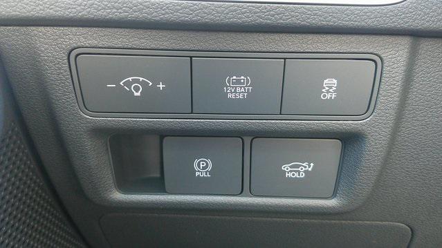 new 2025 Hyundai Sonata Hybrid car, priced at $39,099