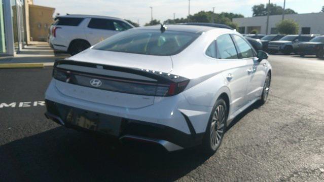 new 2025 Hyundai Sonata Hybrid car, priced at $39,099