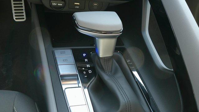 new 2025 Hyundai Elantra car, priced at $29,018