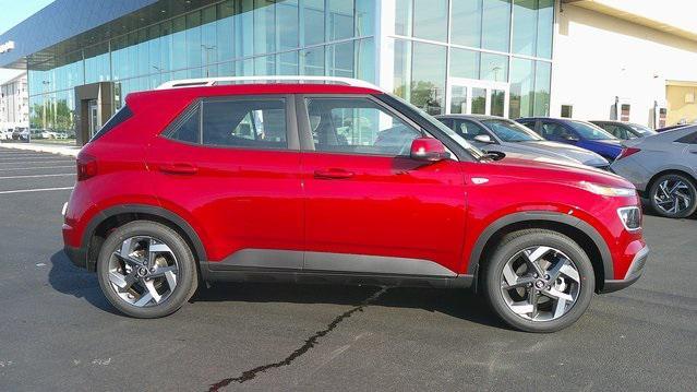 new 2025 Hyundai Venue car, priced at $25,157