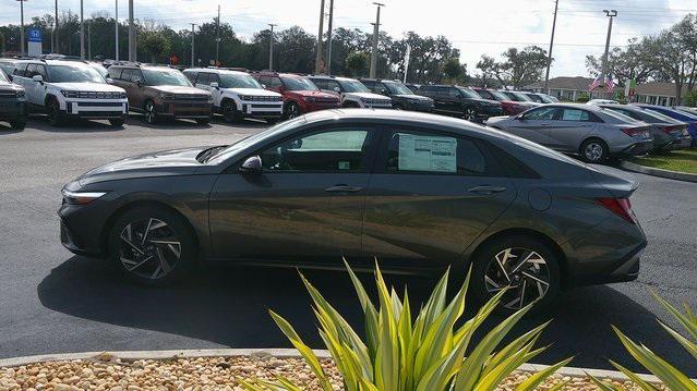 new 2025 Hyundai Elantra car, priced at $24,184