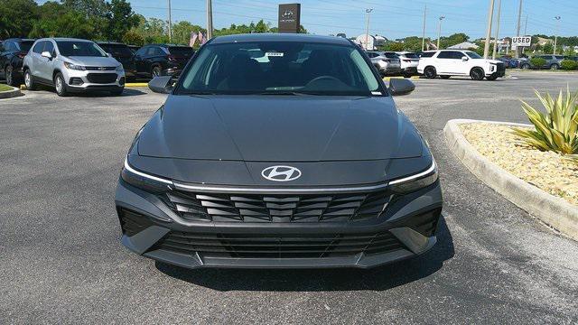 new 2024 Hyundai Elantra car, priced at $24,567