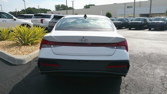 new 2025 Hyundai Elantra car, priced at $23,918