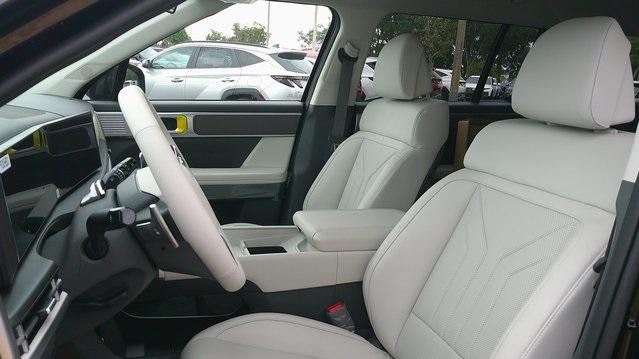 new 2025 Hyundai Santa Fe car, priced at $39,077