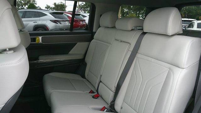 new 2025 Hyundai Santa Fe car, priced at $39,077
