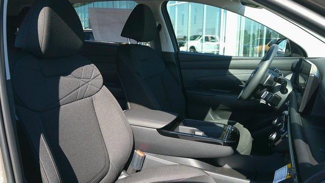 new 2026 Hyundai TUCSON Hybrid car, priced at $35,128