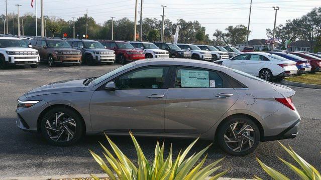 new 2025 Hyundai Elantra car, priced at $27,381