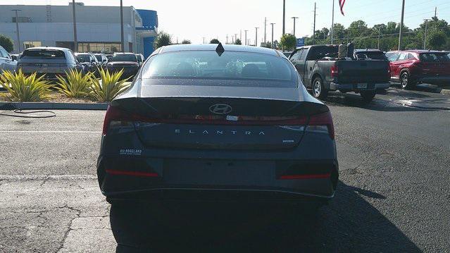 new 2025 Hyundai Elantra car, priced at $30,858