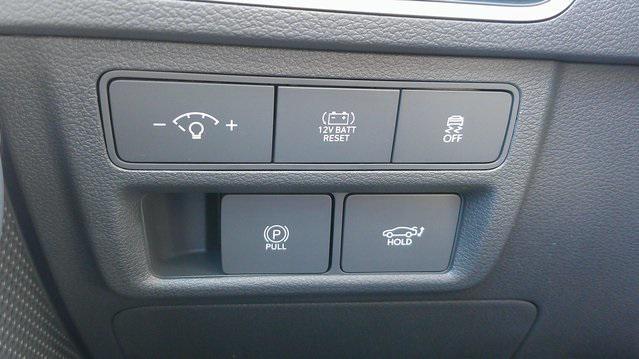 new 2025 Hyundai Sonata Hybrid car, priced at $38,635