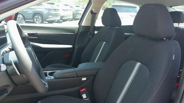 new 2025 Hyundai Sonata car, priced at $29,220