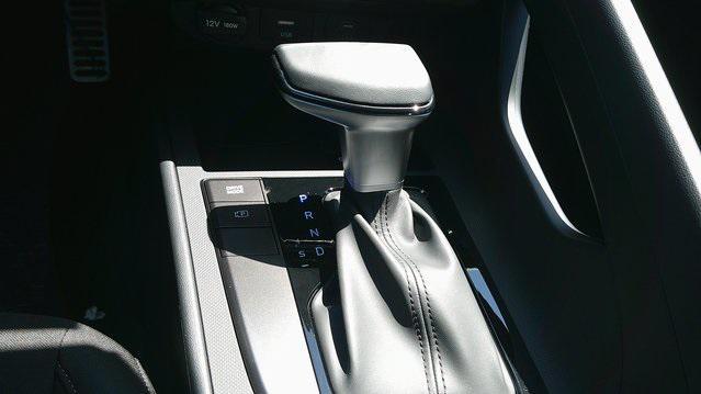 new 2025 Hyundai Elantra car, priced at $24,184