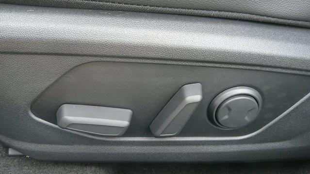 new 2025 Hyundai Elantra car, priced at $28,360