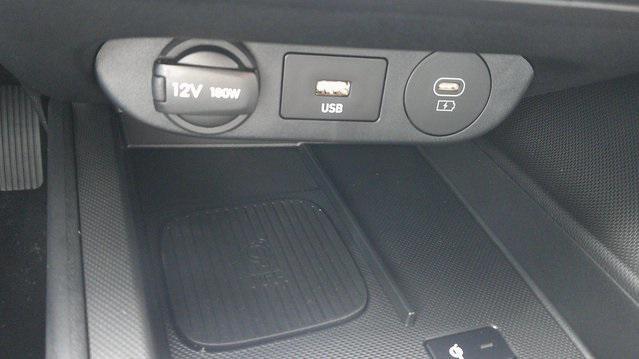 new 2025 Hyundai Elantra car, priced at $28,360