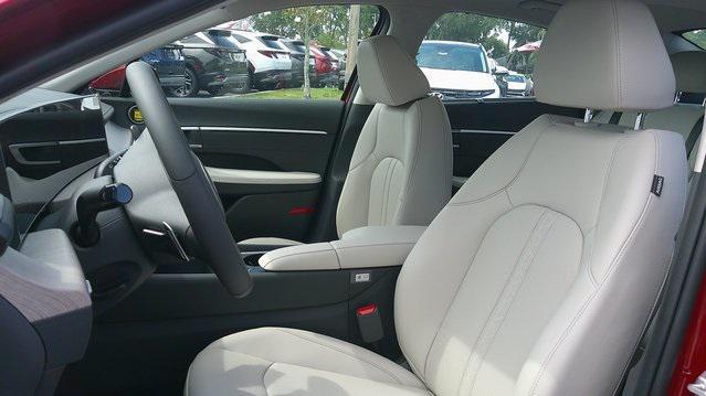 new 2025 Hyundai Sonata Hybrid car, priced at $39,106