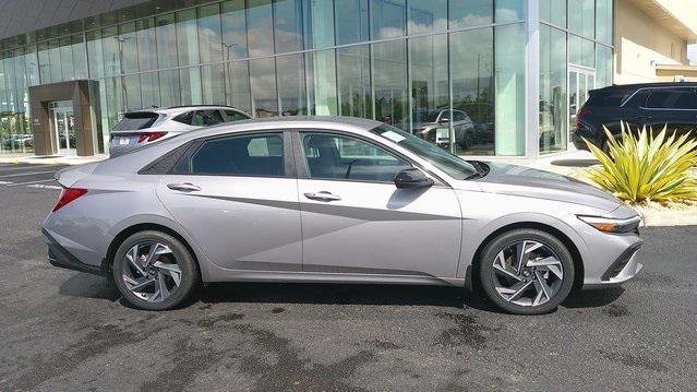 new 2025 Hyundai Elantra car, priced at $24,343