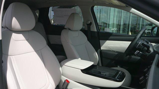 new 2025 Hyundai TUCSON Hybrid car, priced at $37,638