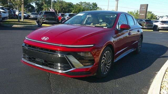 new 2025 Hyundai Sonata Hybrid car, priced at $39,061