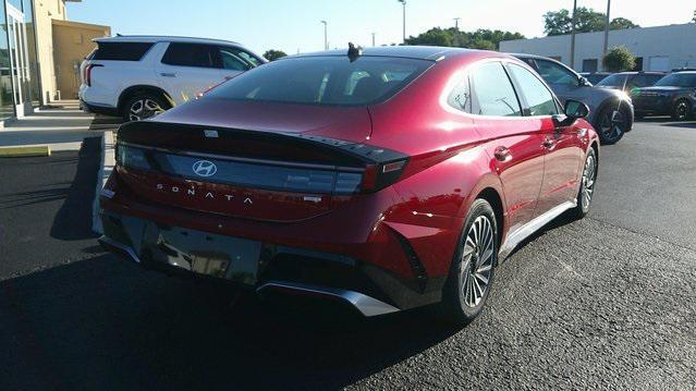 new 2025 Hyundai Sonata Hybrid car, priced at $39,061