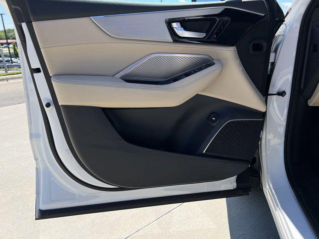 used 2023 Acura MDX car, priced at $47,381