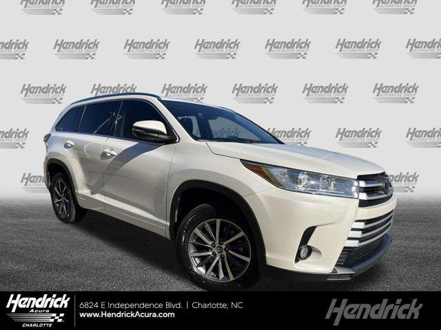 used 2018 Toyota Highlander car, priced at $26,374