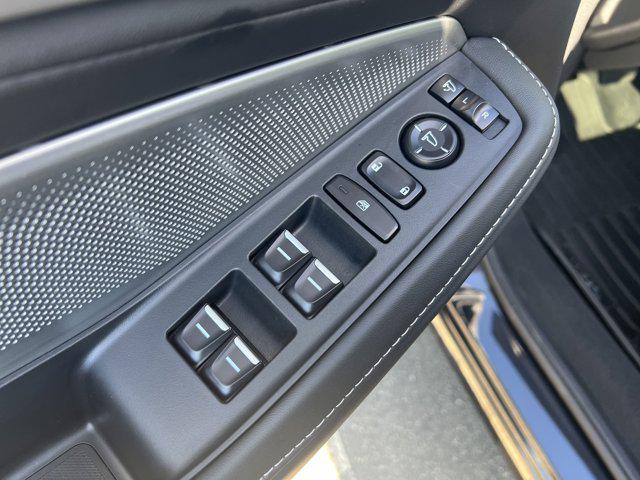 used 2025 Acura MDX car, priced at $50,884
