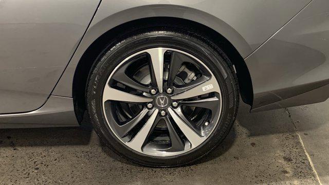 new 2025 Acura TLX car, priced at $47,195