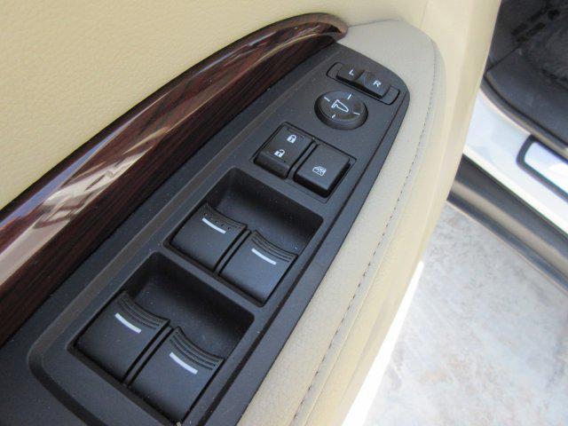 used 2016 Acura MDX car, priced at $16,893