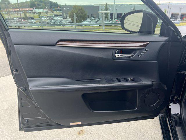 used 2014 Lexus ES 350 car, priced at $17,994