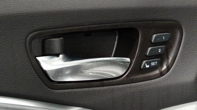 used 2019 Acura MDX car, priced at $27,398