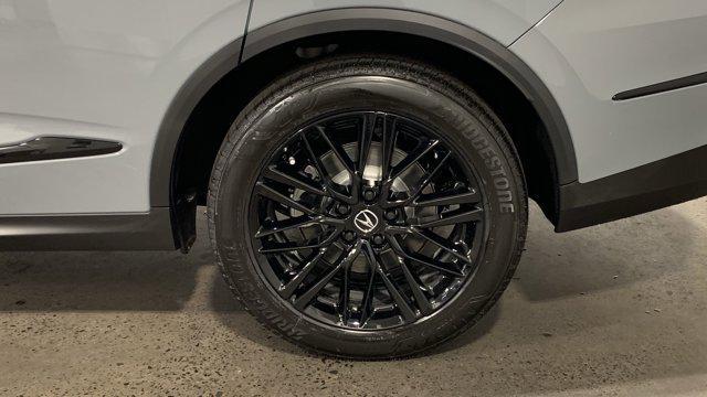 new 2025 Acura MDX car, priced at $70,250