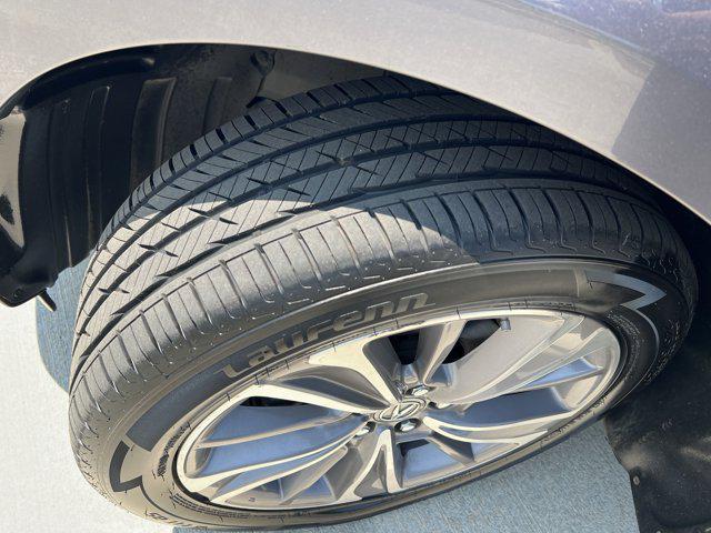 used 2018 Acura MDX car, priced at $22,368