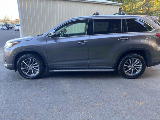 used 2018 Toyota Highlander car, priced at $27,815