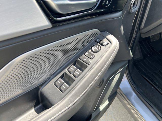 used 2024 Acura MDX car, priced at $53,912