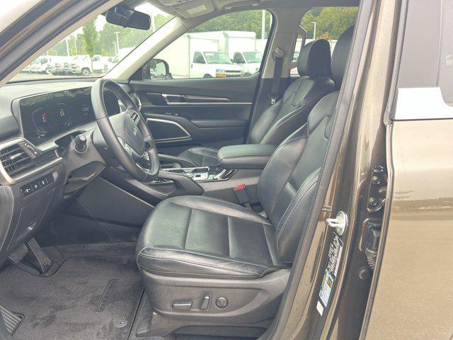 used 2023 Kia Telluride car, priced at $32,886