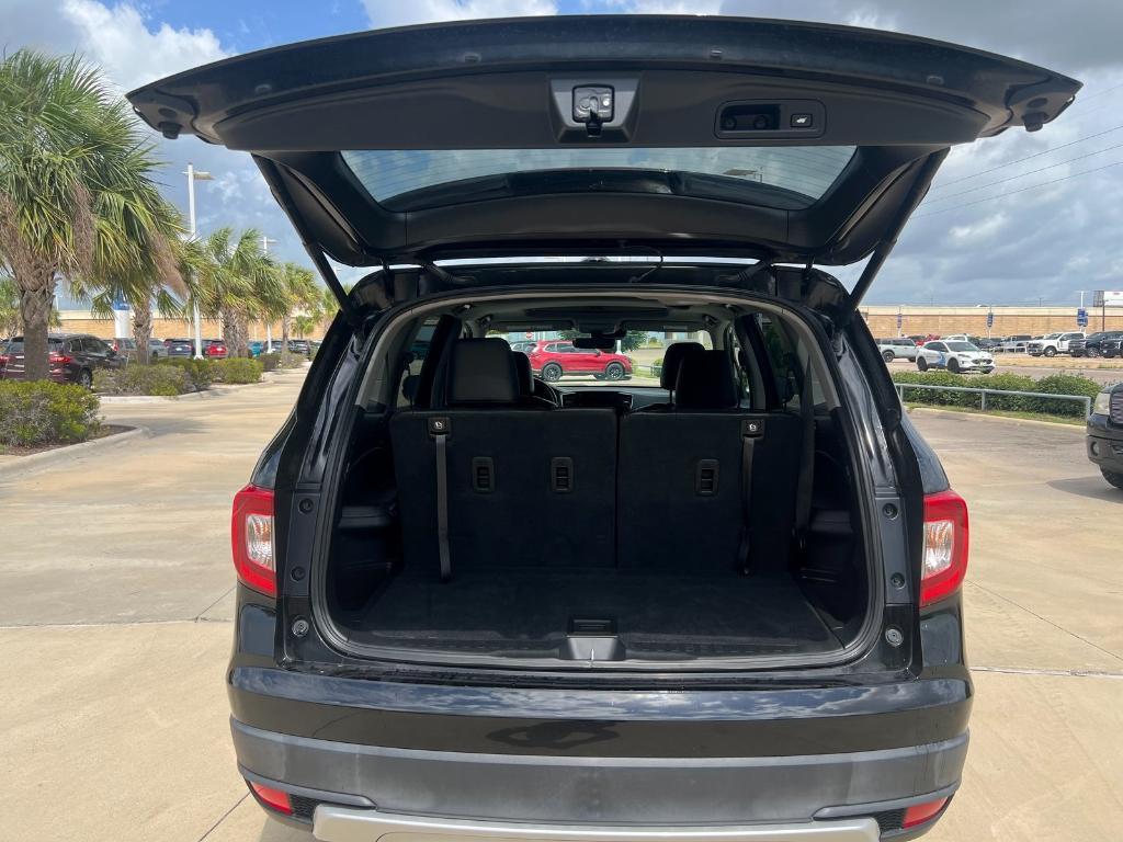 used 2021 Honda Pilot car, priced at $29,995
