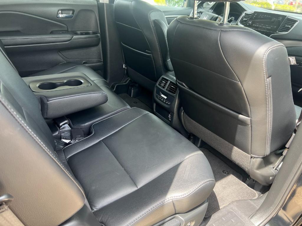 used 2021 Honda Pilot car, priced at $29,995