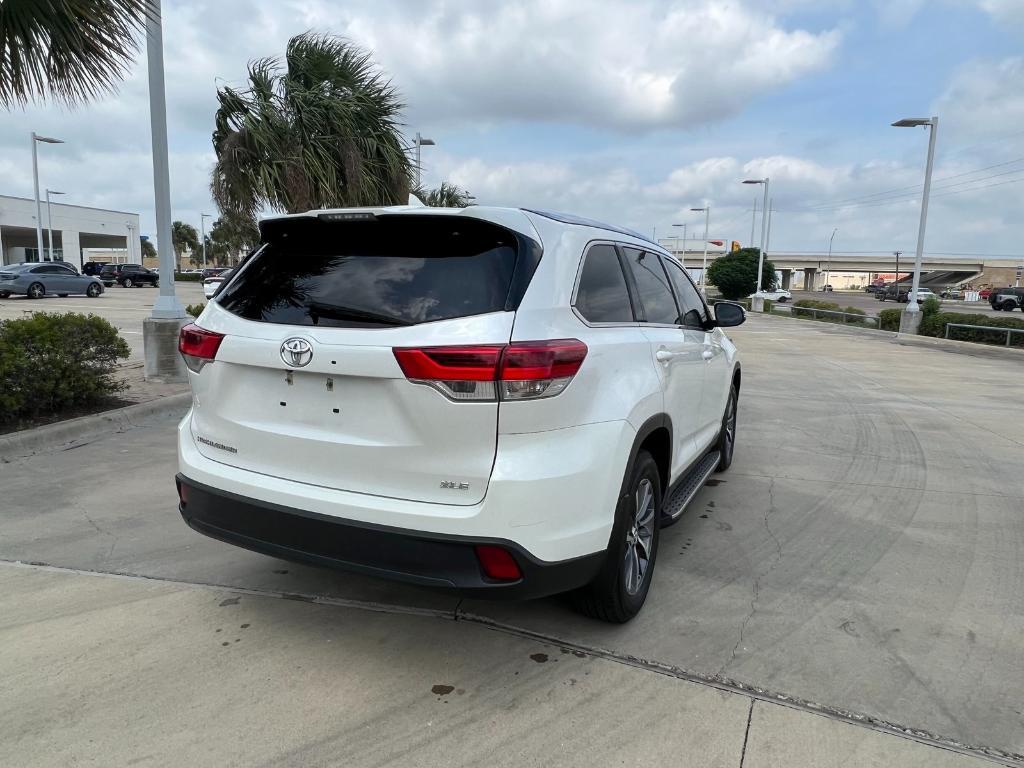 used 2019 Toyota Highlander car, priced at $26,995
