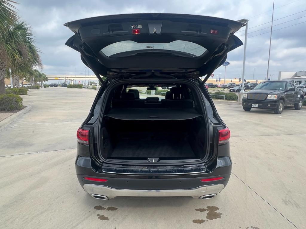 used 2023 Mercedes-Benz GLB 250 car, priced at $36,195