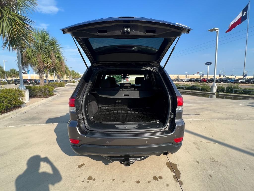 used 2020 Jeep Grand Cherokee car, priced at $23,995