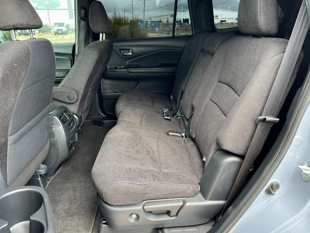 used 2022 Honda Pilot car, priced at $28,995