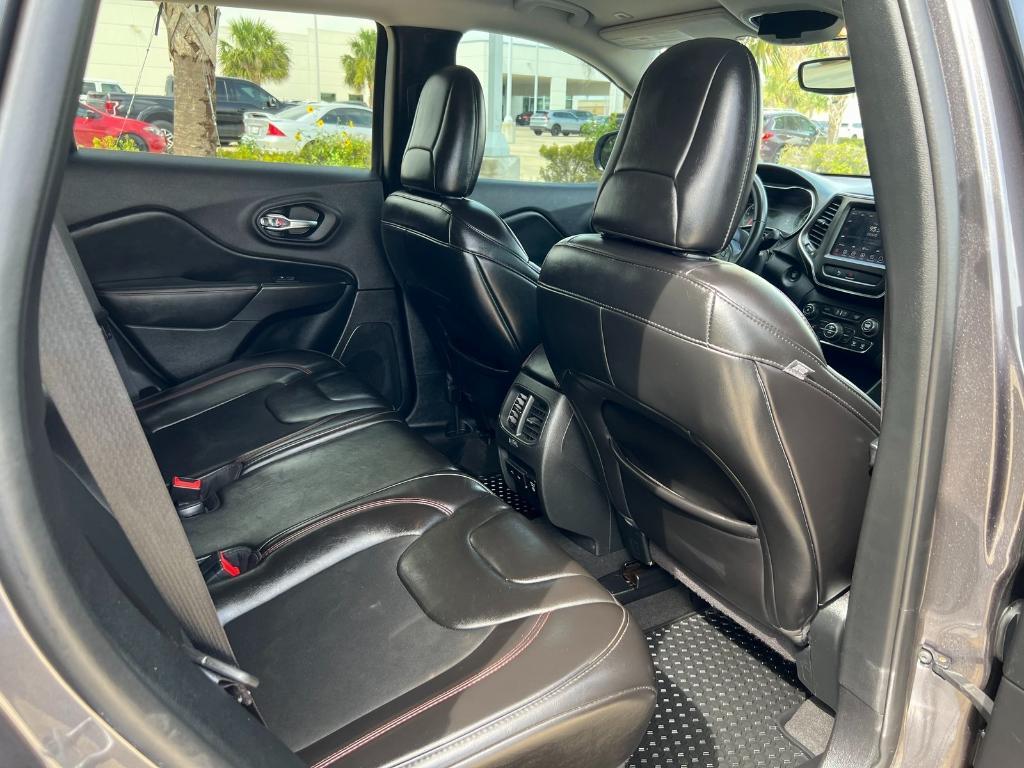 used 2019 Jeep Cherokee car, priced at $23,852