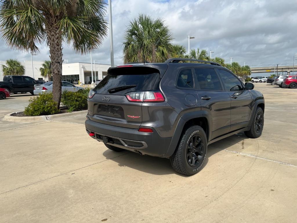 used 2019 Jeep Cherokee car, priced at $23,852