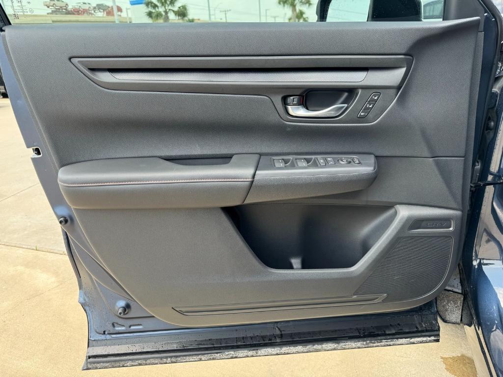 new 2025 Honda CR-V Hybrid car