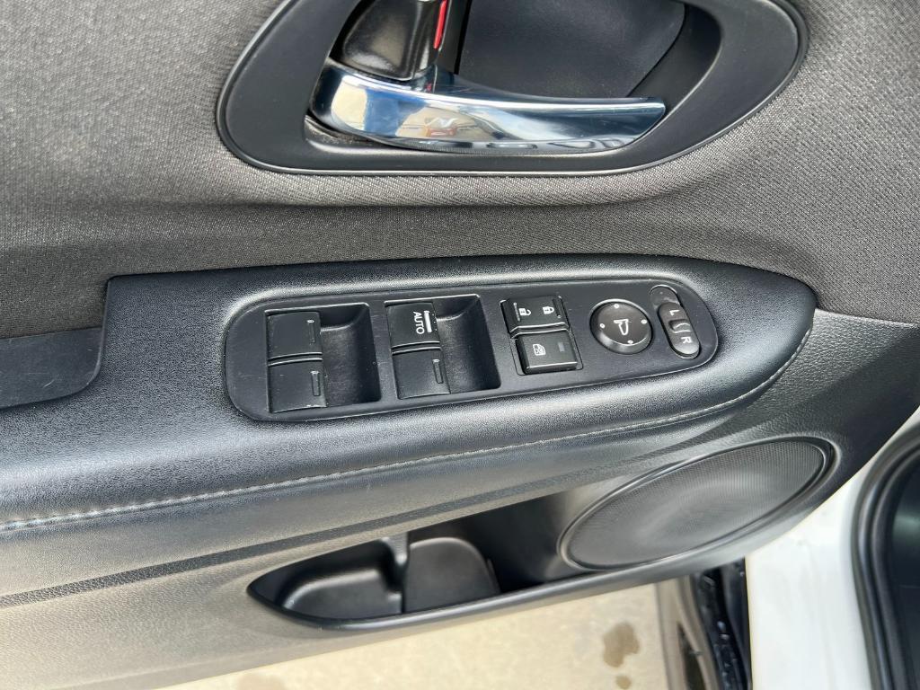 used 2022 Honda HR-V car, priced at $21,995